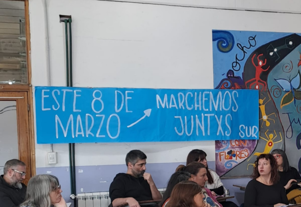Plenario de docentes de Trabajo Social para la modificación del Plan de Estudios