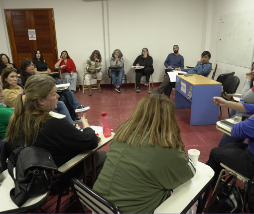 reunión de trabajo de la comunidad docente de la facultad plan de transformación curricular